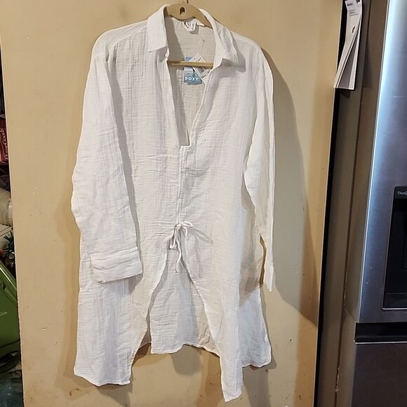 Beautiful Roxy coverup XL NWT - Picture 1 of 6